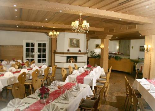 Hotel & Restaurant Lamm Mosbach  Buitenkant foto