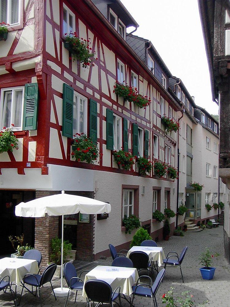 Hotel & Restaurant Lamm Mosbach  Buitenkant foto